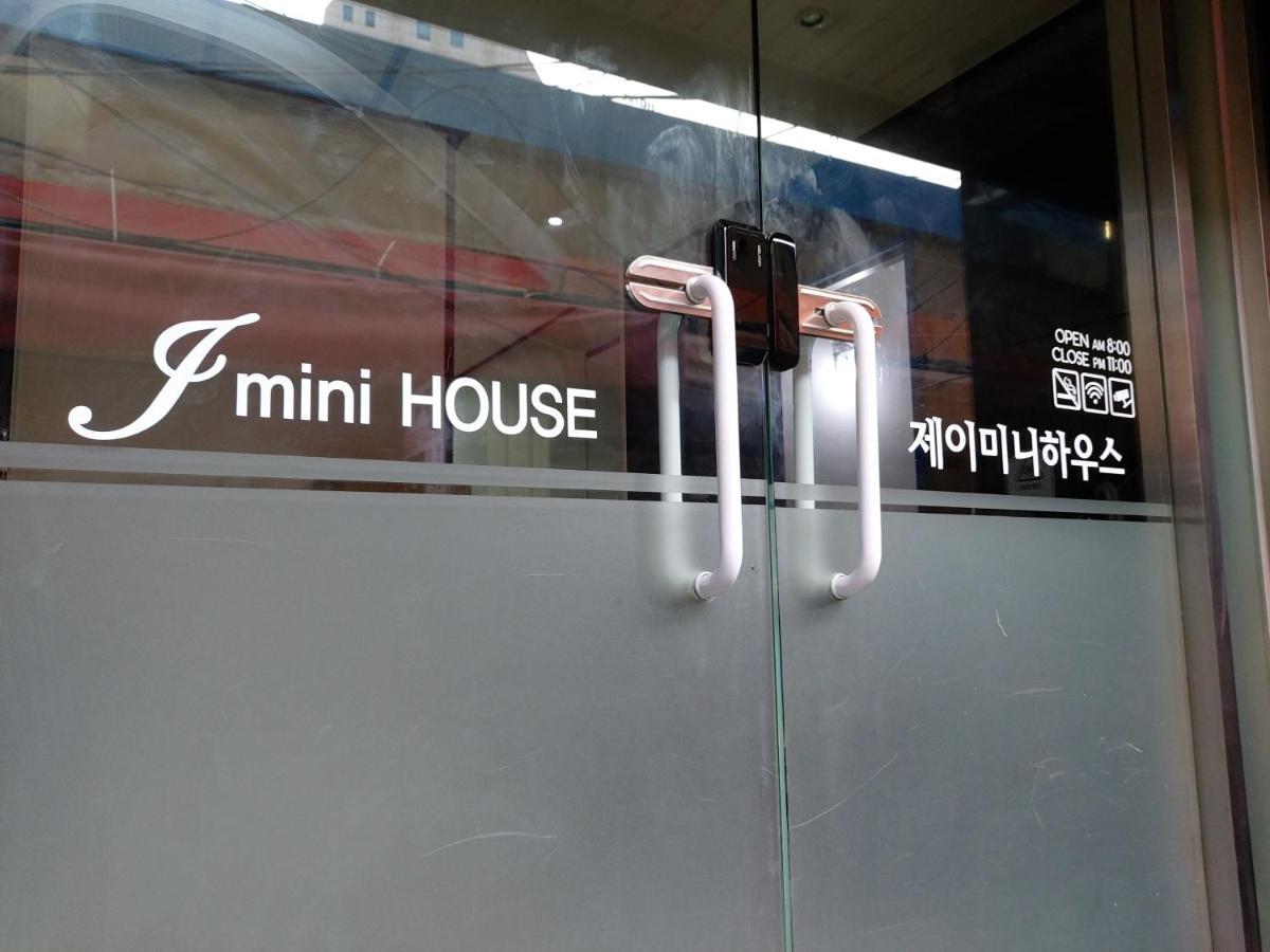 J Mini Hotel & House Seoul Luaran gambar